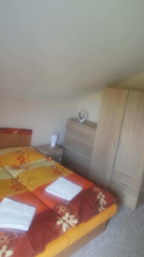 Apartmán Zlatá rybka Podhájska Esterno foto