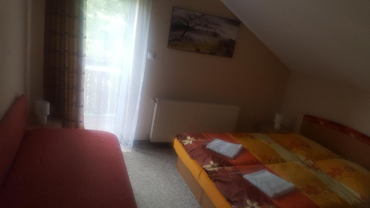 Apartmán Zlatá rybka Podhájska Esterno foto