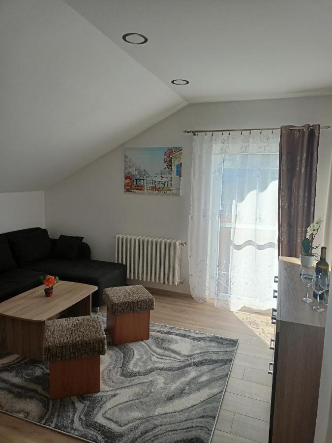 Apartmán Zlatá rybka Podhájska Esterno foto